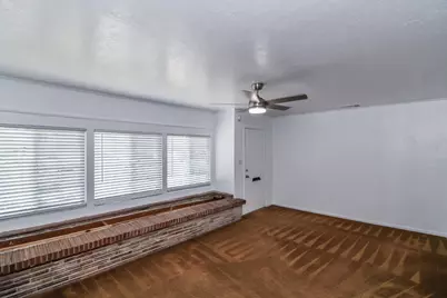 8031 Lorin Avenue, Sacramento, CA 95828 - Photo 10