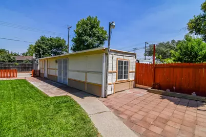 8031 Lorin Avenue, Sacramento, CA 95828 - Photo 54