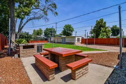8031 Lorin Avenue, Sacramento, CA 95828 - Photo 44