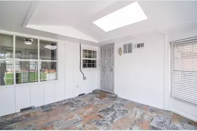 8031 Lorin Avenue, Sacramento, CA 95828 - Photo 38