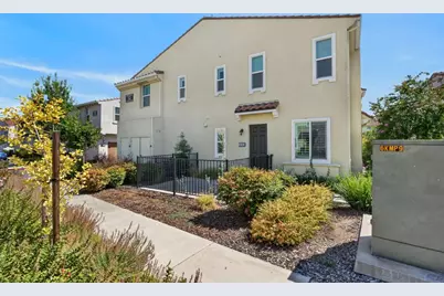5301 E Commerce Way #52101, Sacramento, CA 95835 - Photo 2
