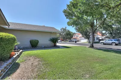 1728 Nighthawk Way, Modesto, CA 95358 - Photo 6