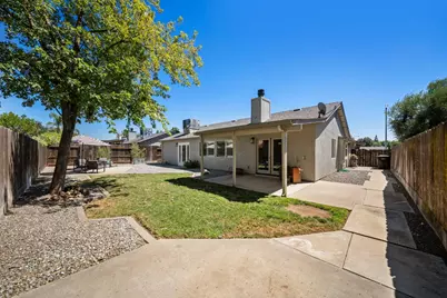 1913 Fox Glen Drive, Hughson, CA 95326 - Photo 28