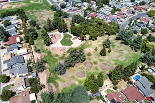 Hazelnut Ln, Sacramento, CA 95828 - Photo 44