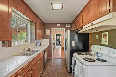 659 W Euclid Avenue, Stockton, CA 95204 - Photo 12