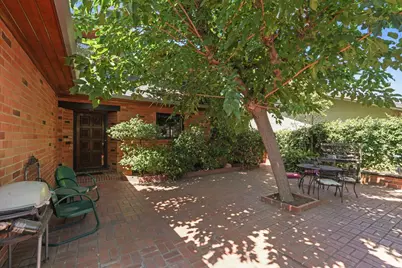 659 W Euclid Avenue, Stockton, CA 95204 - Photo 2