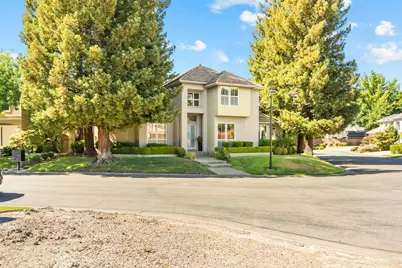 11 Lake Harbor Court, Sacramento, CA 95831 - Photo 8