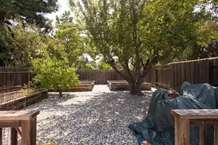 125 Ofria Dr, Folsom, CA 95630 - Photo 26