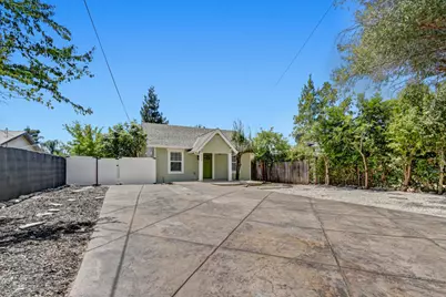 2820 26th Avenue, Sacramento, CA 95820 - Photo 32