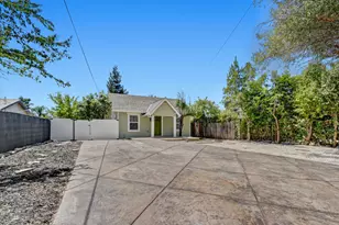 2820 26th Ave, Sacramento, CA 95820 - Photo 32