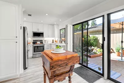 1063 Commons Drive, Sacramento, CA 95825 - Photo 14