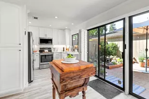 1063 Commons Dr, Sacramento, CA 95825 - Photo 14