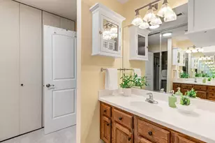 1063 Commons Dr, Sacramento, CA 95825 - Photo 20
