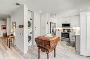 1063 Commons Dr, Sacramento, CA 95825 - Photo 8