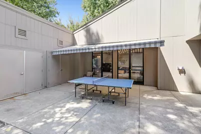 1063 Commons Drive, Sacramento, CA 95825 - Photo 52