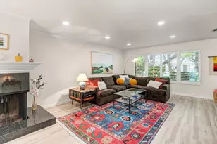 1063 Commons Dr, Sacramento, CA 95825 - Photo 6