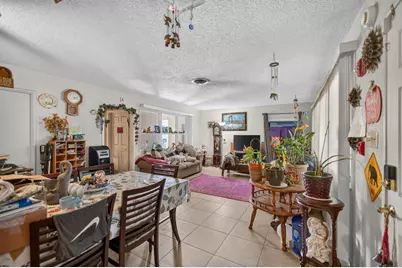2044 Middleberry Road, Sacramento, CA 95815 - Photo 12