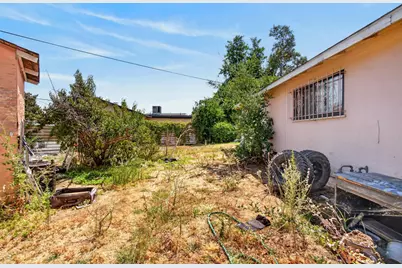 2044 Middleberry Road, Sacramento, CA 95815 - Photo 34
