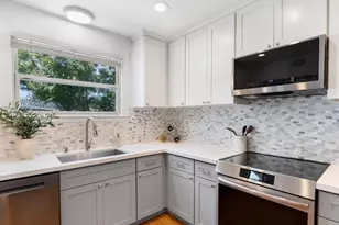 679 55th St, Sacramento, CA 95819 - Photo 20