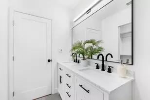 679 55th St, Sacramento, CA 95819 - Photo 42