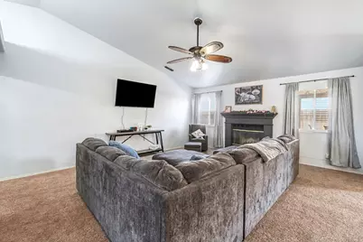 3377 Kimmel Avenue, Madera, CA 93637 - Photo 28