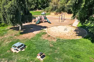 1920 University Park Dr, Sacramento, CA 95825 - Photo 42