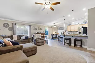 251 White Water Way, Yuba City, CA 95991 - Photo 2
