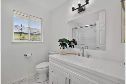 6111 Laguna Vale Way, Elk Grove, CA 95758 - Photo 18