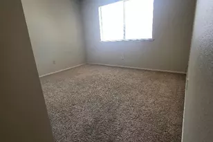 4702 Greenholme Dr, Sacramento, CA 95842 - Photo 22