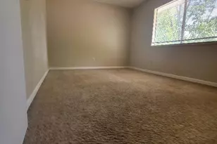 4702 Greenholme Dr, Sacramento, CA 95842 - Photo 26