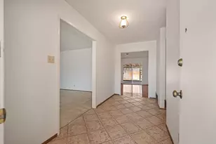 9700 Parktree Way, Elk Grove, CA 95624 - Photo 10