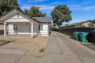 710 S Stockton Street, Lodi, CA 95240 - Photo 1