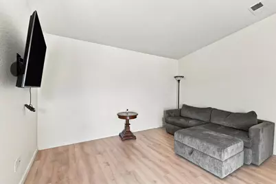 475 Peerless Way #6, Tracy, CA 95376 - Photo 6