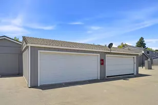 475 Peerless Way, Tracy, CA 95376 - Photo 2