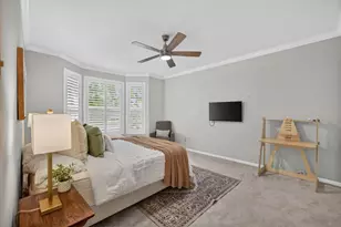 715 Lake Front Dr, Sacramento, CA 95831 - Photo 30