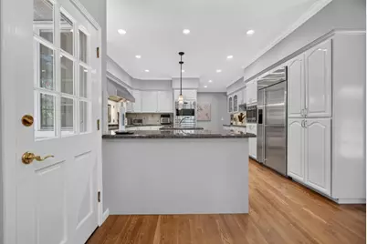 715 Lake Front Drive, Sacramento, CA 95831 - Photo 24