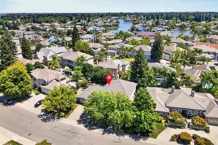 715 Lake Front Dr, Sacramento, CA 95831 - Photo 86