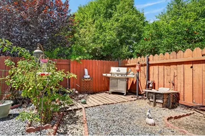10361 Malaga Way, Rancho Cordova, CA 95670 - Photo 46
