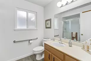 6995 Wavecrest Way, Sacramento, CA 95831 - Photo 32