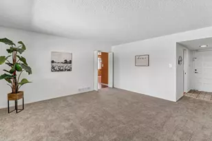 6995 Wavecrest Way, Sacramento, CA 95831 - Photo 24