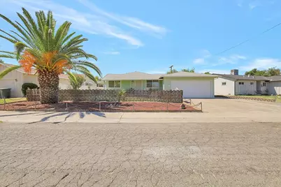 1122 E 19th Street, Marysville, CA 95901 - Photo 2