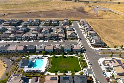 1803 Italia Way, Tracy, CA 95377 - Photo 50