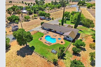6323 Excelsior Road, Sacramento, CA 95829 - Photo 2