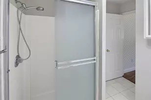 9894 Meteor Dr, Sacramento, CA 95827 - Photo 28