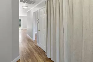 9894 Meteor Dr, Sacramento, CA 95827 - Photo 32