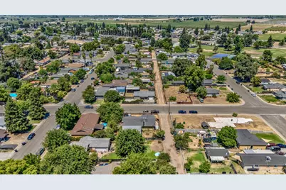 12821 Main Street, Waterford, CA 95386 - Photo 22