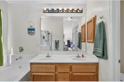 8999 Richborough Way, Elk Grove, CA 95624 - Photo 36