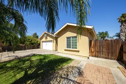 946 S Gertrude Avenue, Stockton, CA 95215 - Photo 6