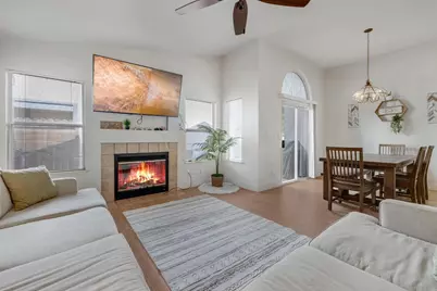7101 Sutherland Way, Elk Grove, CA 95758 - Photo 8