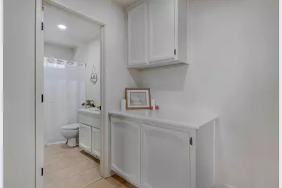 7101 Sutherland Way, Elk Grove, CA 95758 - Photo 32